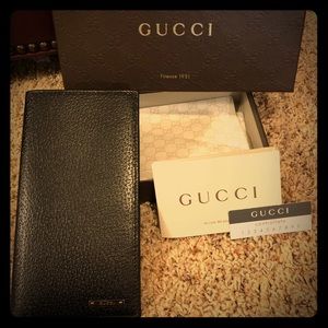 BEAUTIFUL Gucci Marmont Leather Long Wallet